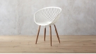 designová židle bílá