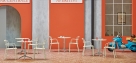 kavárenské židle a stoly_Intrigo